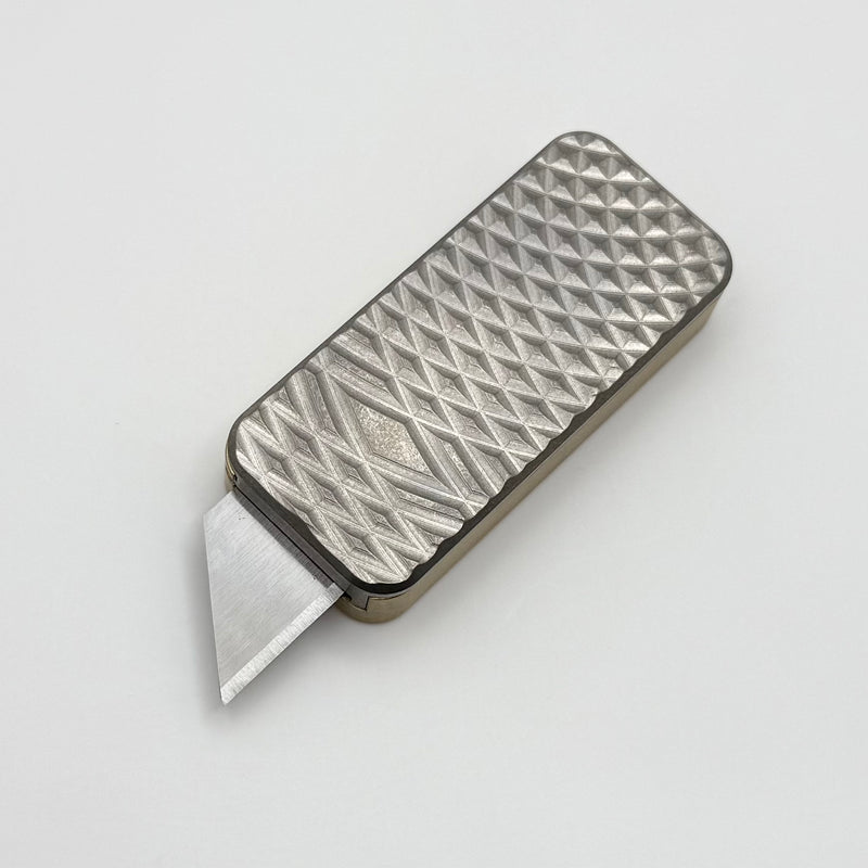 Rivery Manufacturing Zero Ti Brass Hybrid Diamond Pattern w/ Changeable Razor Blade
