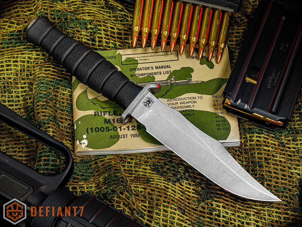 Defiant 7 M320V Fixed Blade w/ CPM-3V