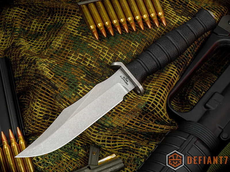 Defiant 7 M320V Fixed Blade w/ CPM-3V