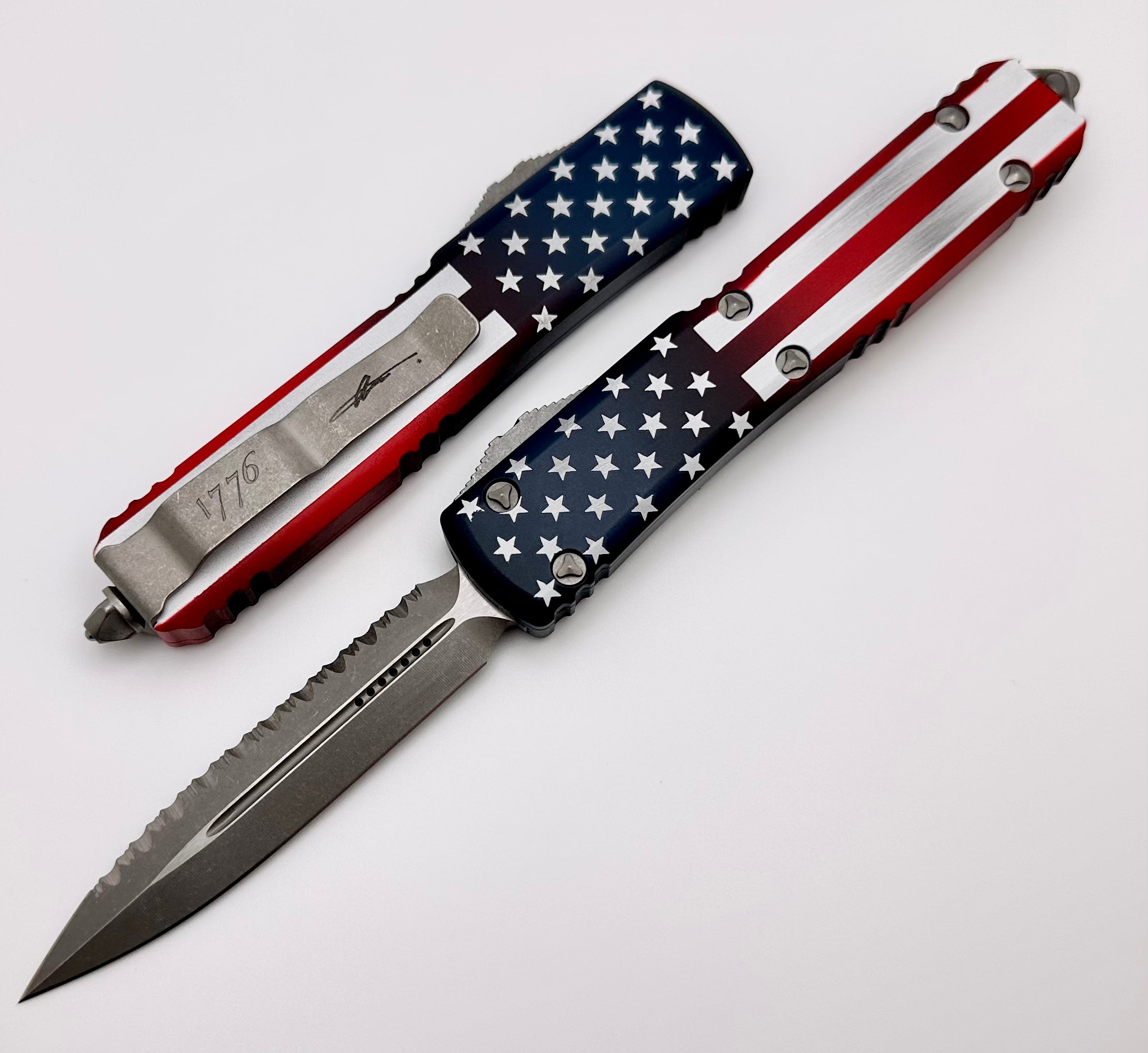 Microtech Ultratech Double Edge Apocalyptic Full Serrated USA Flag Bla