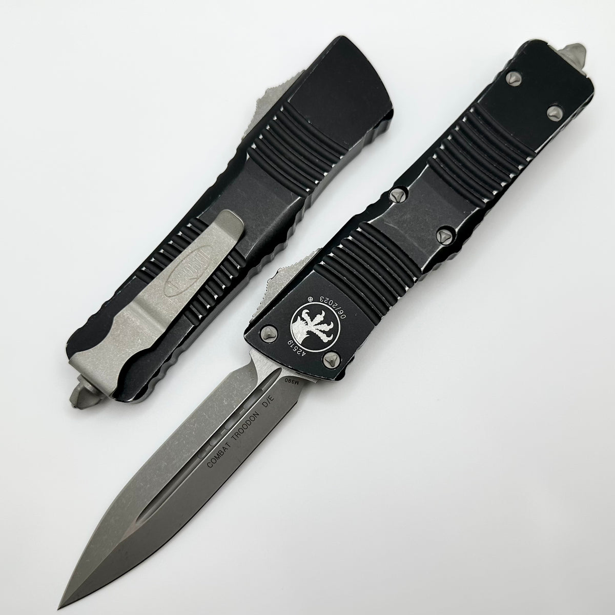 Microtech Combat Troodon D/E Apocalyptic Standard & Distressed Black 1