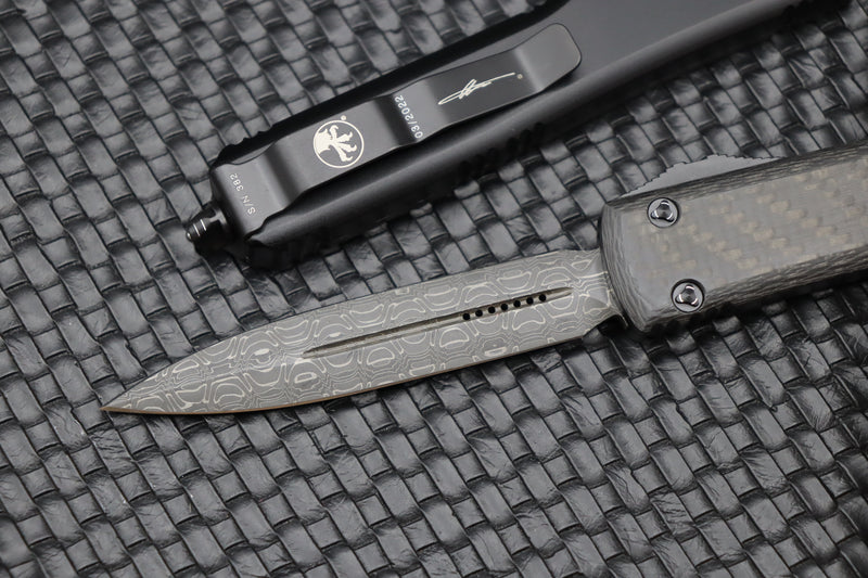 Microtech Ultratech Damascus Pattern 1 Double Edge & Carbon Fiber Top 122-16CFS