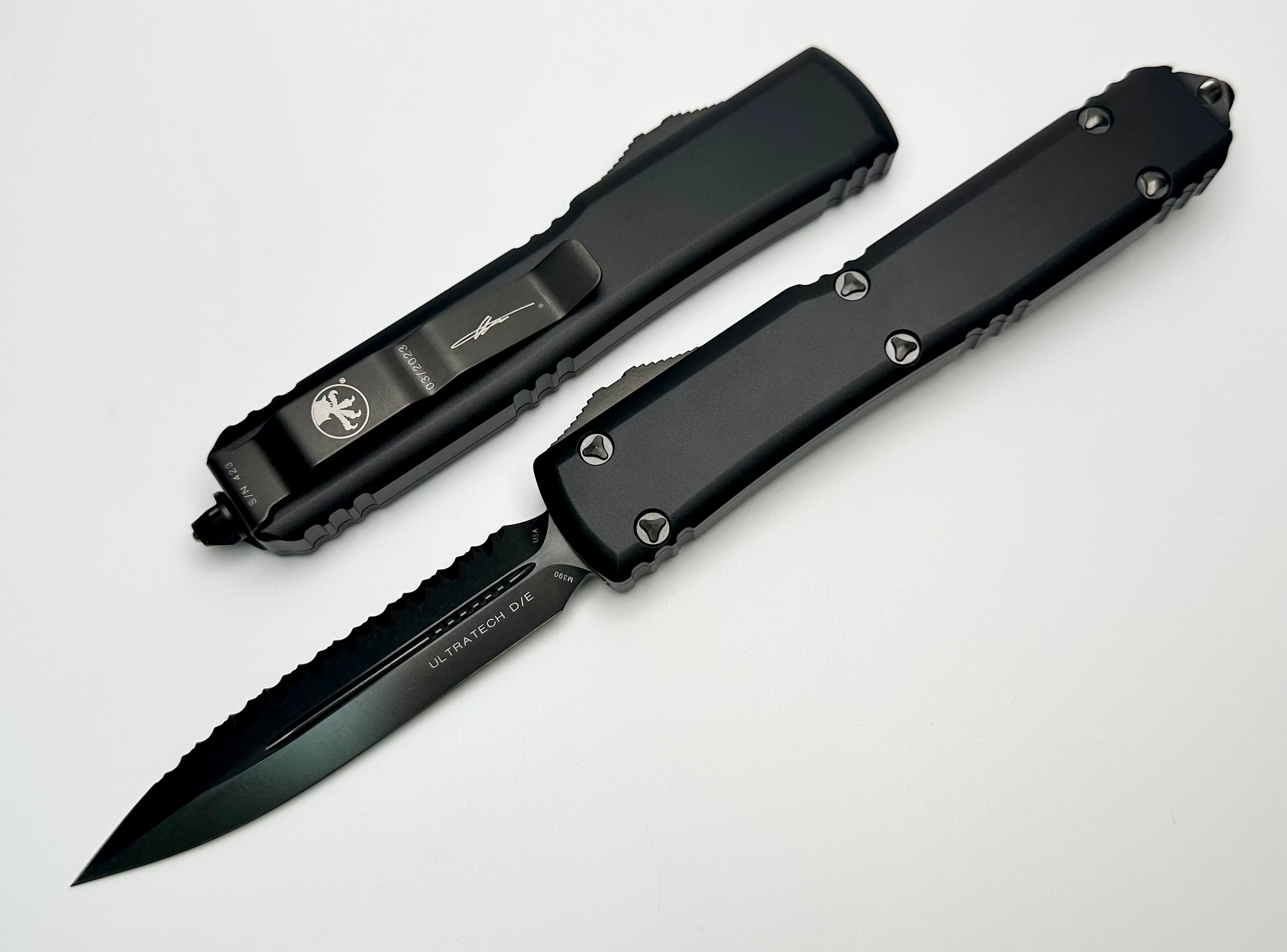 Microtech Ultratech Double Edge DLC Black Tactical Full Serrated Signa