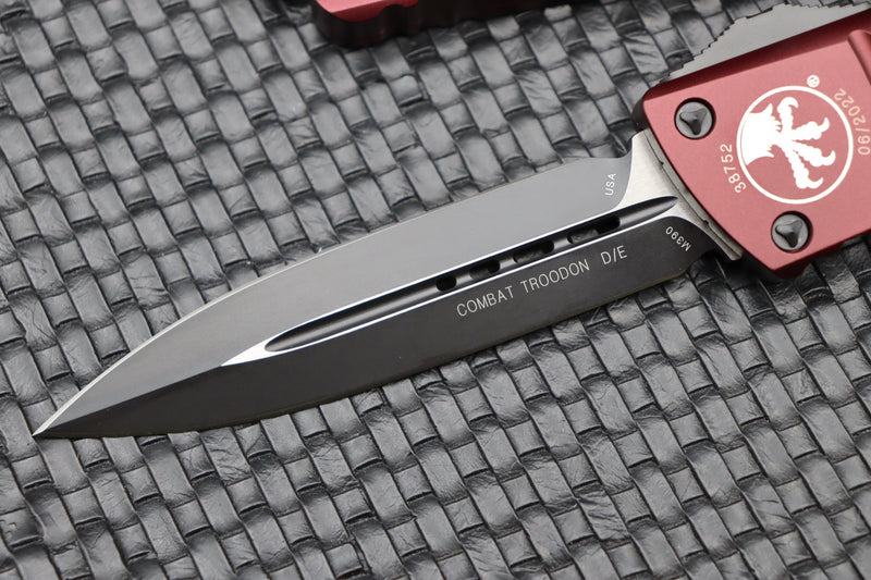 Microtech Combat Troodon D/E Black Standard & Merlot Red 142-1MR