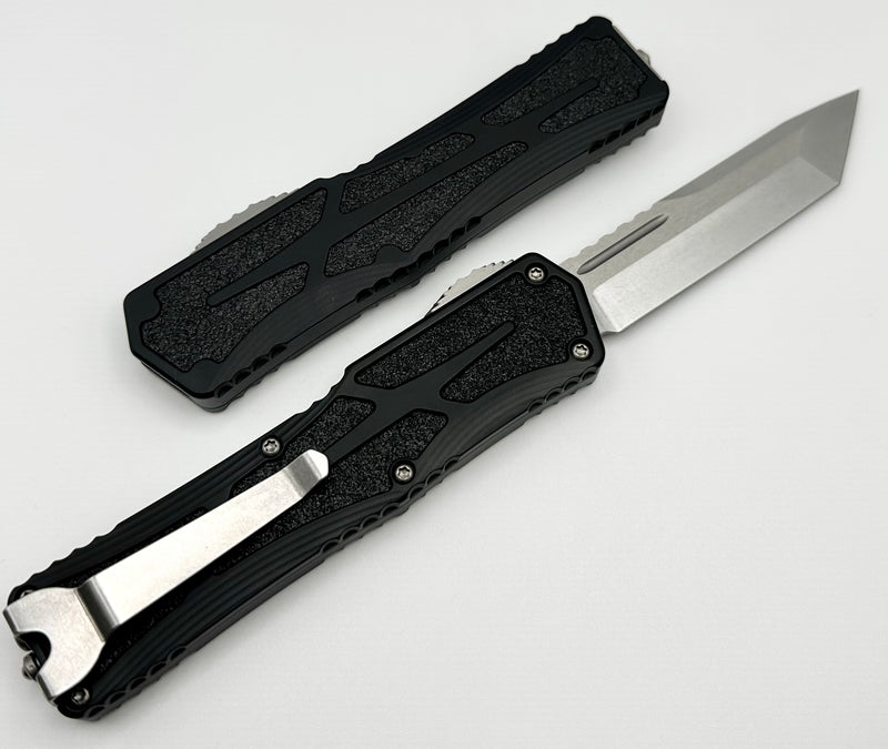Heretic Knives Colossus Tanto Edge Stonewash Magnacut & Black Handle H040-2A