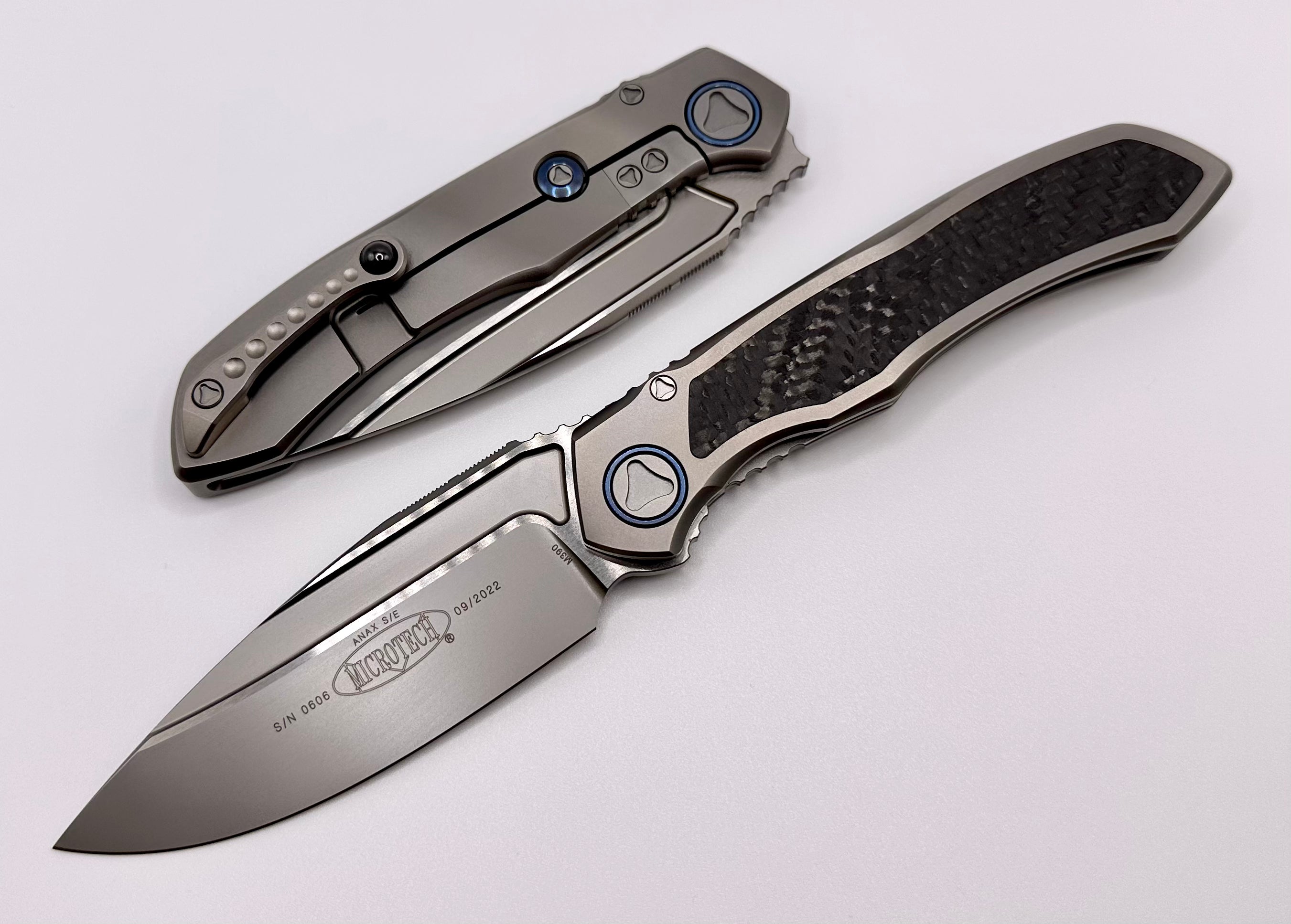 Microtech ANAX Titanium Bead Blast Standard w/ Blue Titanium Pivot Col