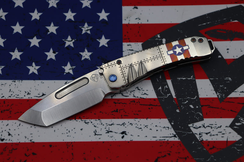 Medford Midi Marauder S35 Tumbled Tanto & Tumbled Stars & Bars Handle w/ Rivet Spring & Blue Hardware w/ Brushed/Blue Clip