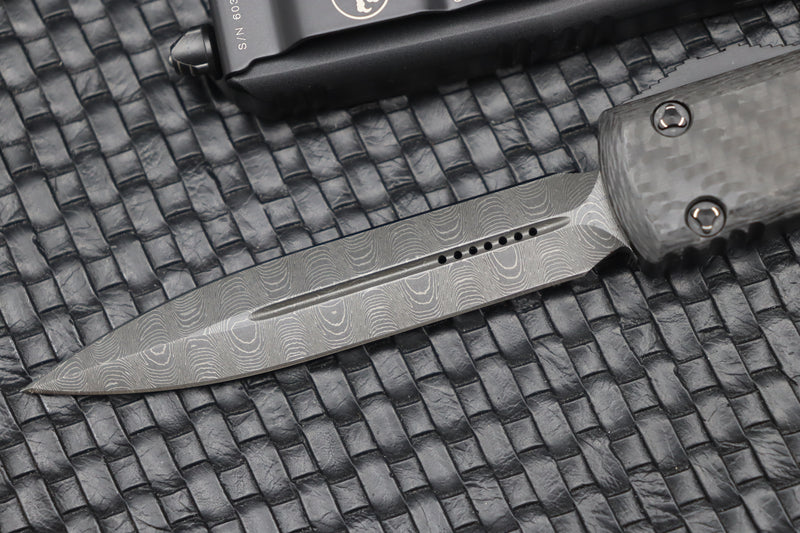 Microtech Ultratech Damascus Pattern 2 Double Edge & Carbon Fiber Top 122-16CFS