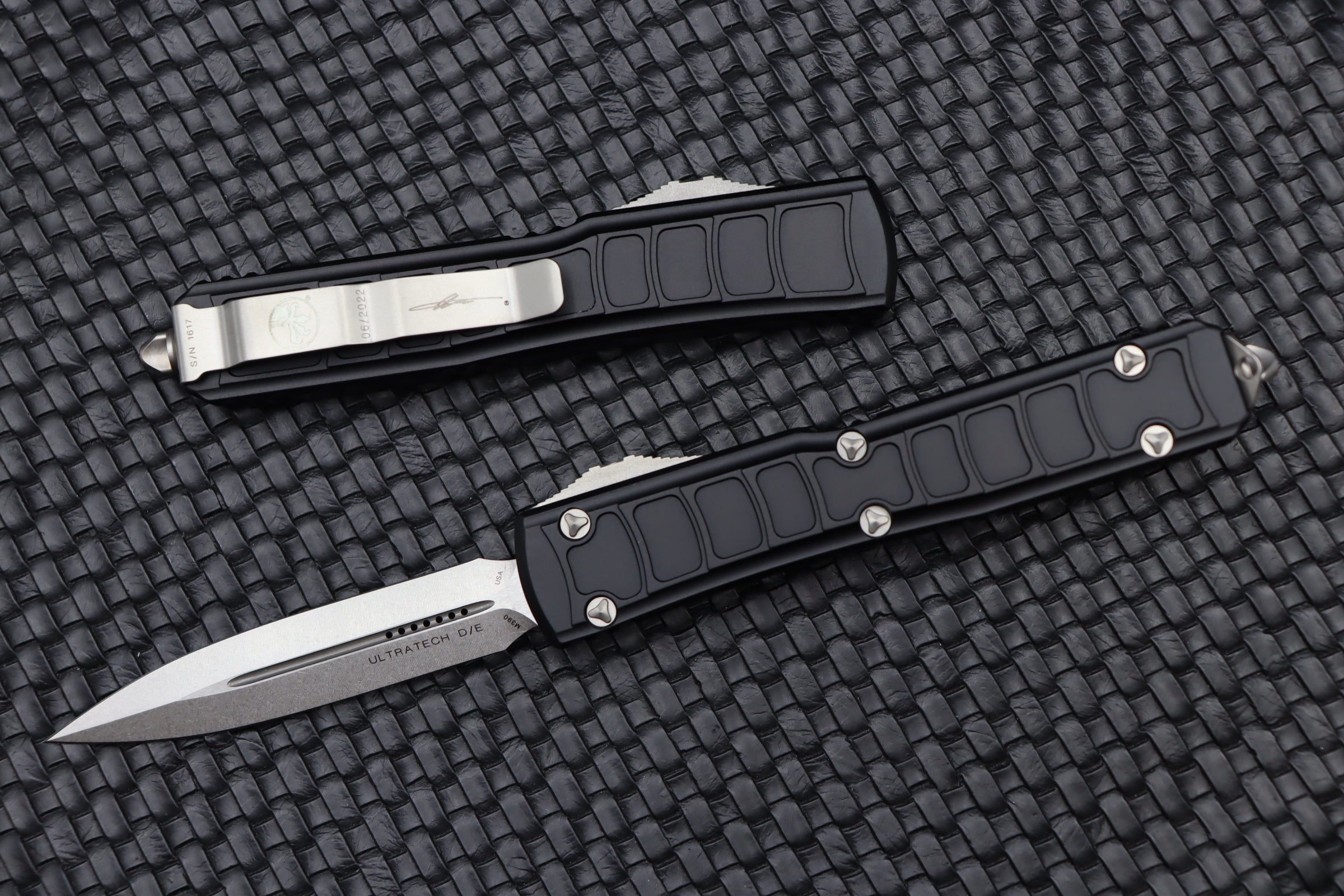 Microtech Ultratech 2 II Step Side Double Edge Black Signature Series